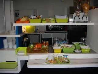 Cite De L'espace Hurel Hotel