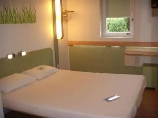 Hotel Cite De L'espace Hurel 2*