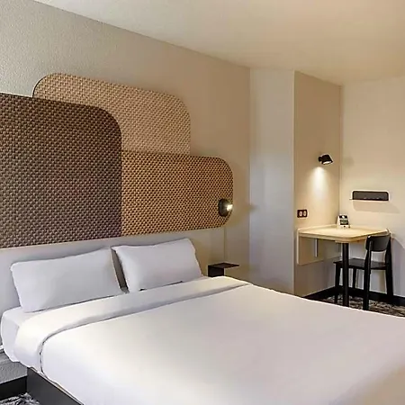 Cite De L'espace Hurel Hotel
