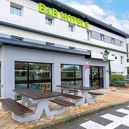 Cité De L'espace Hurel Hotel 2*