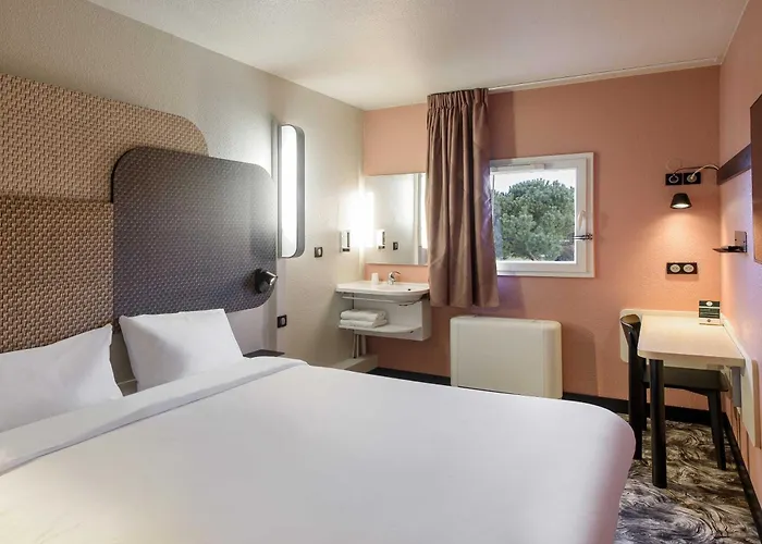 Hotel Cite De L'espace Hurel