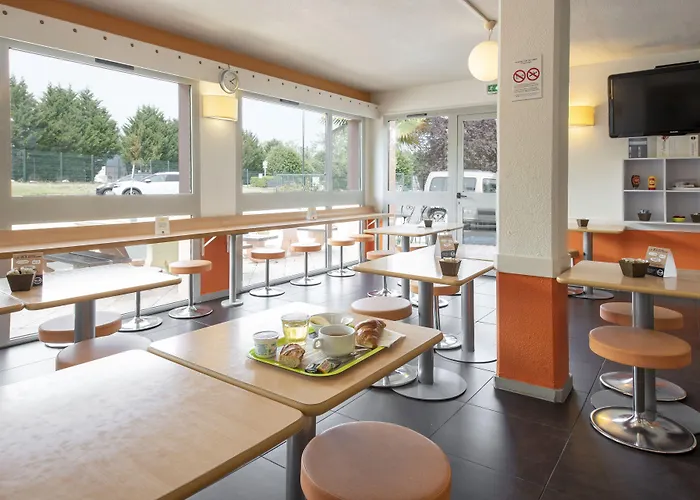 ホテル Cite De L'espace Hurel 2*