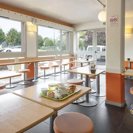 Szálloda Cite De L'espace Hurel 2*