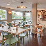 ホテル Cite De L'espace Hurel 2*