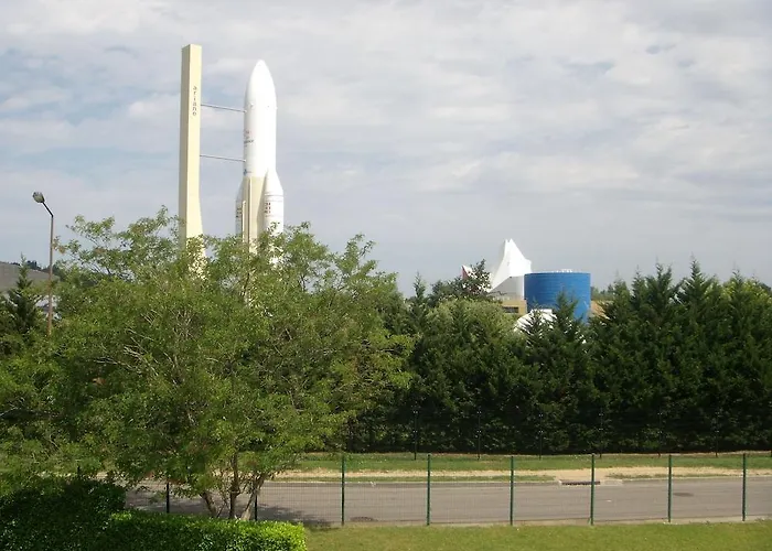 Cite De L'espace Hurel Тулуза