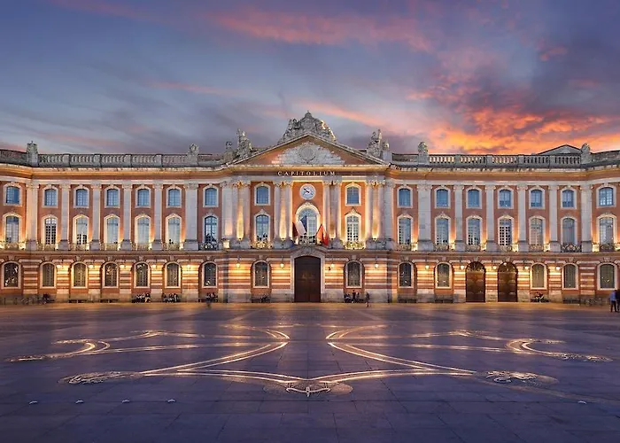 Cite De L'espace Hurel Тулуза