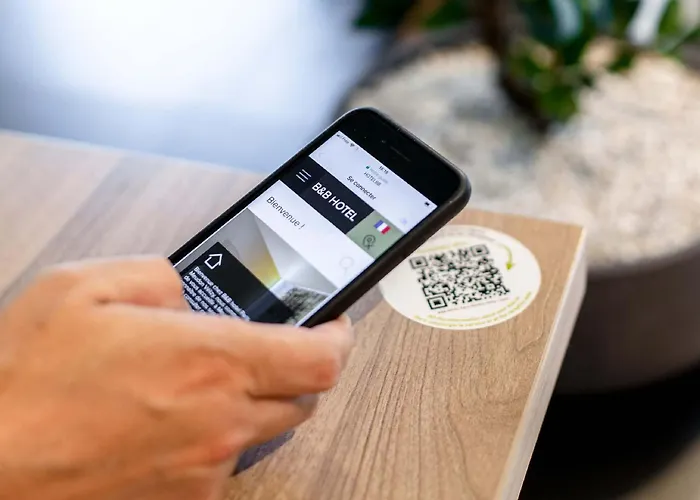 Отель Cite De L'espace Hurel