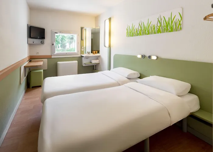 Cite De L'espace Hurel Тулуза